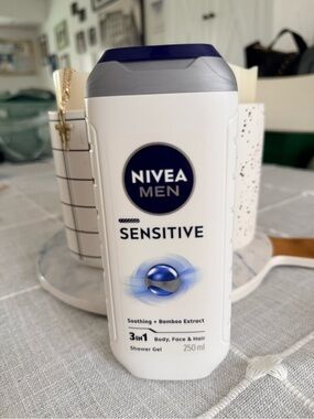 NIVEA MEN Sensitive 3-in-1 Shower Gel